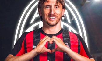 Modrić ha completato le visite mediche e firmato a Milano