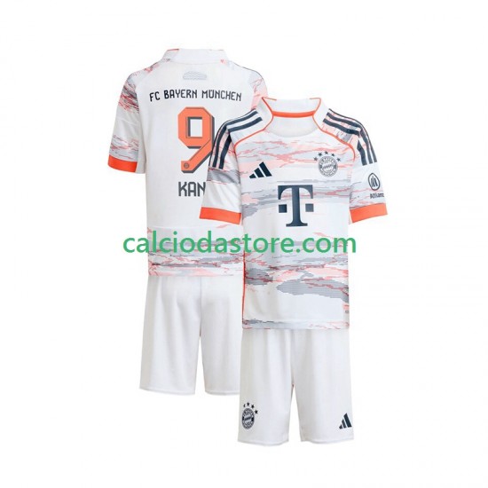 Maglia FC Bayern München Harry Kane 9 Gara Away Completo Bambino 2-13 Anni 2025-2026 MC Maglia FC Bayern München Harry Kane 9 Gara Away Completo Bambino 2-13 Anni 2025-2026 MC
