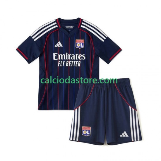 Maglia Olympique Lyonnais Gara Away Completo Bambino 2-13 Anni 2025-2026 MC Maglia Olympique Lyonnais Gara Away Completo Bambino 2-13 Anni 2025-2026 MC